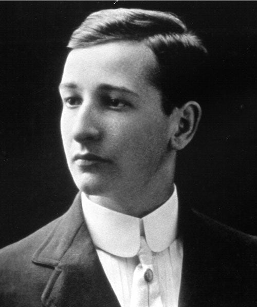 Sort-hvidt fotografi af en ung D.J. De Pree, 1909.