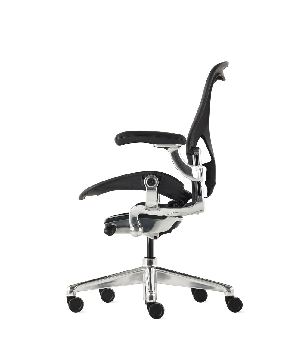 Aeron Onyx/Poleret kontorstol