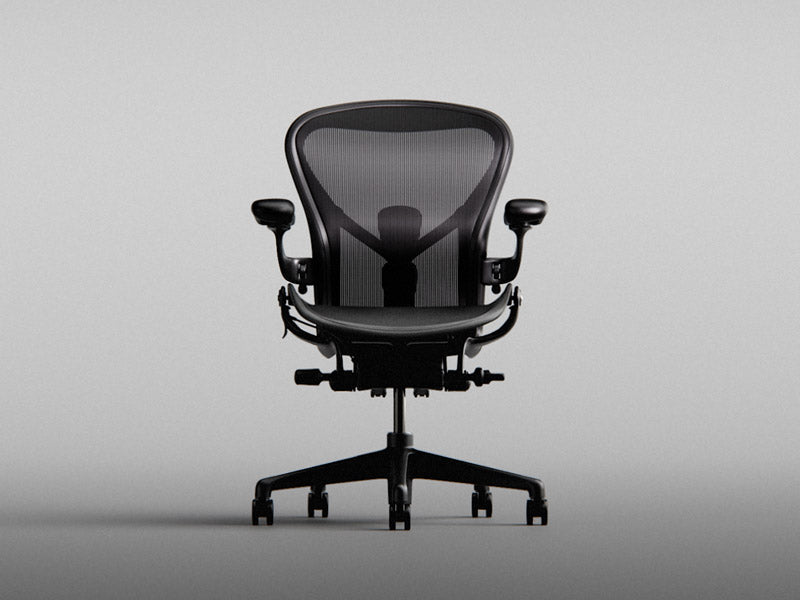 Forfra set på Aeron gaming-stol i onyx sort