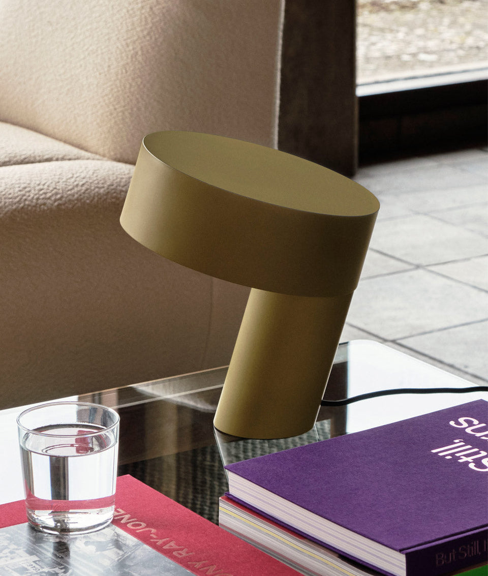 Slant bordlampe