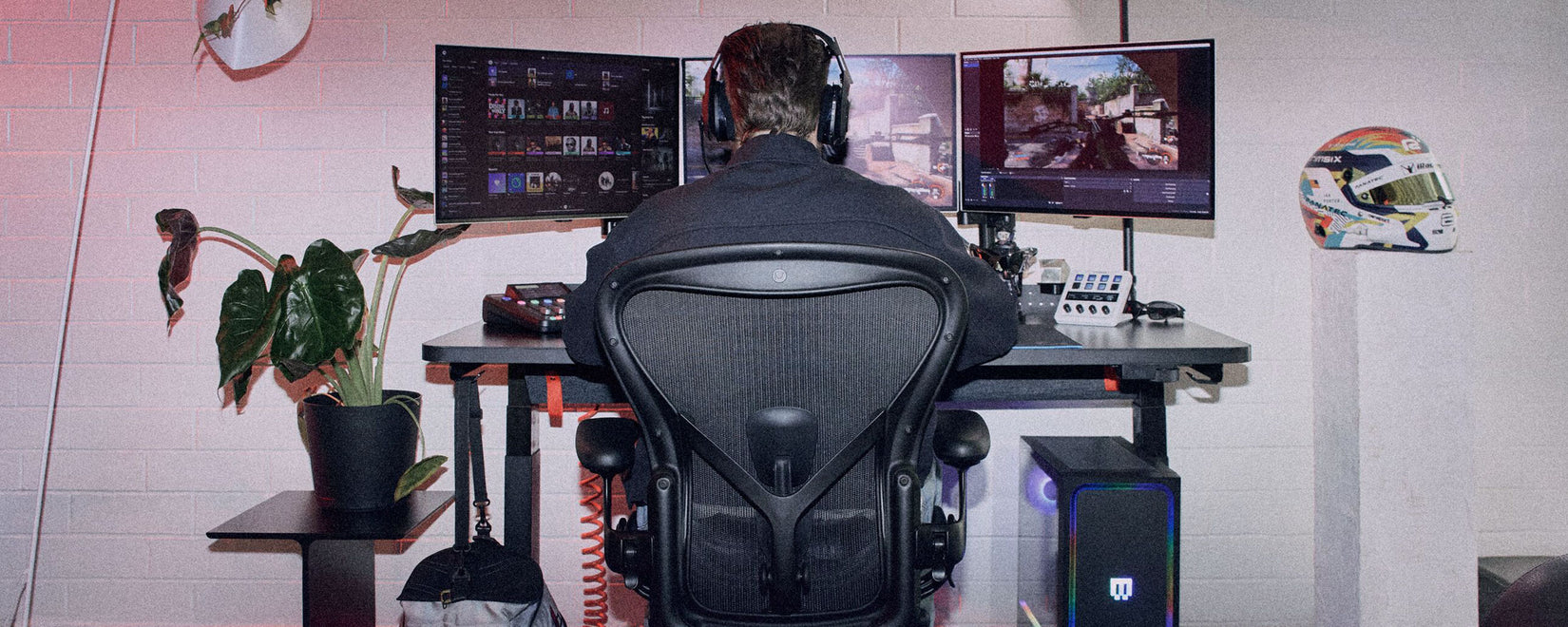 An image on Herman Miller DK