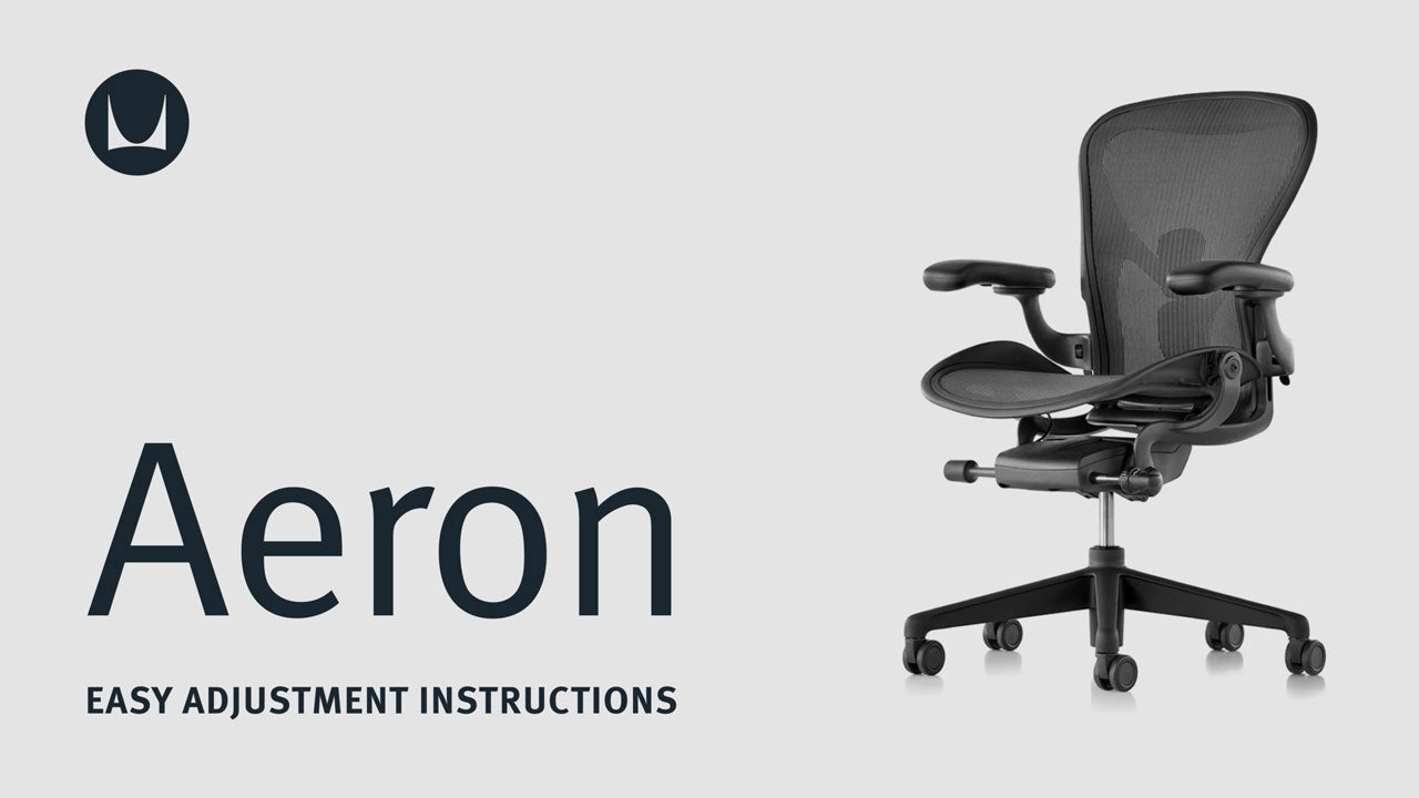 En video, der viser de tekniske justeringsfunktioner på en Aeron-kontorstol fra Herman Miller, herunder sædehøjde, vippebegrænser, rygstøtte, armjustering og fremadrettet vipning.